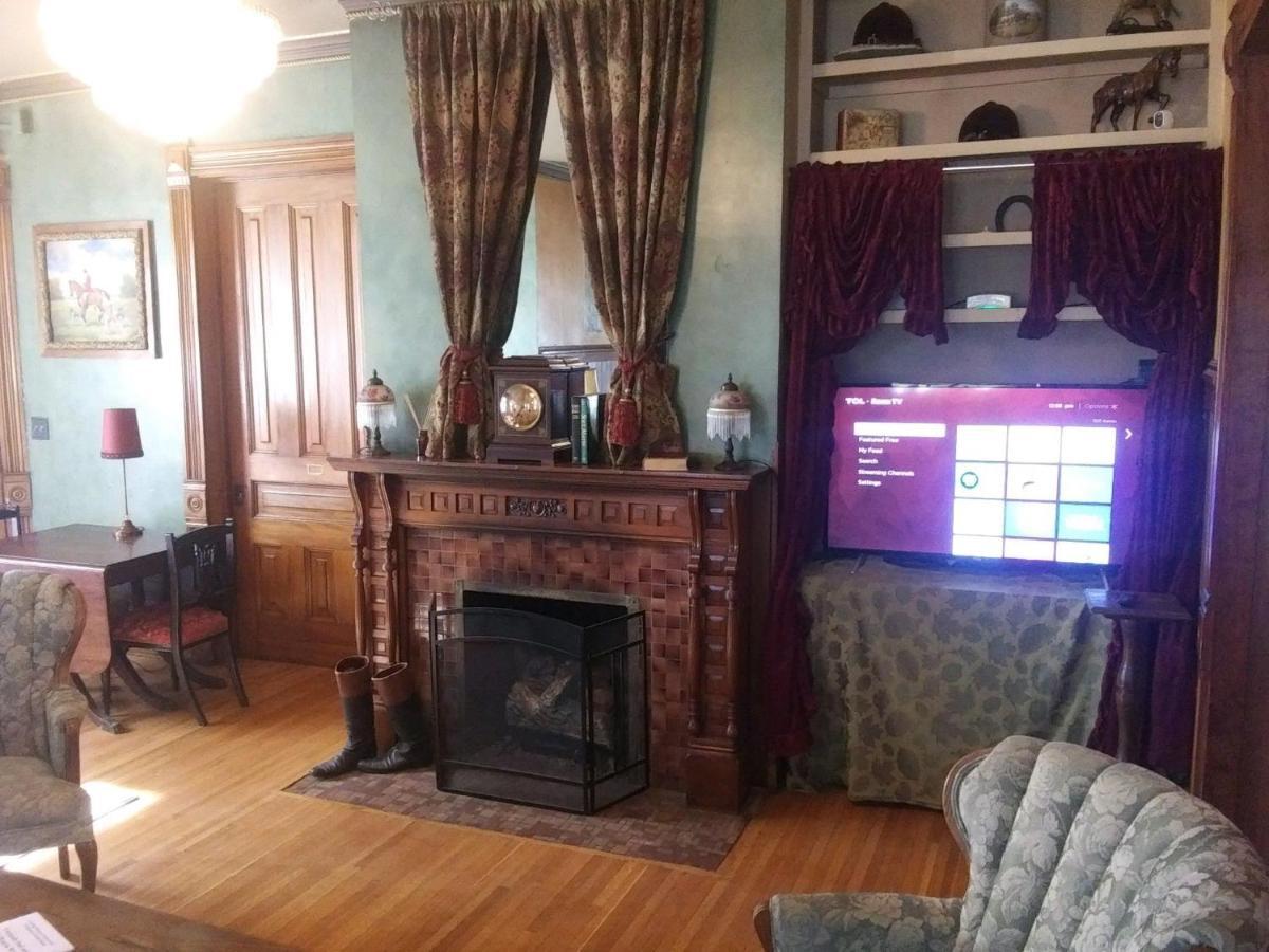 Historic Victorian Inn 수폴스 외부 사진