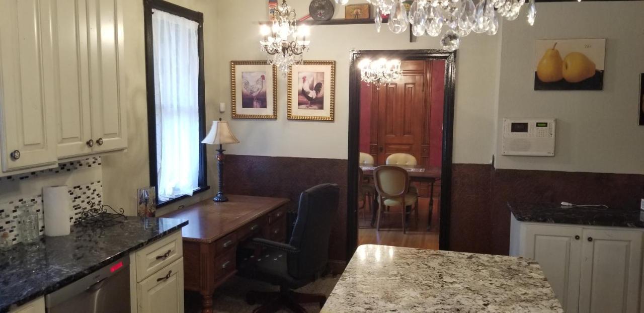 Historic Victorian Inn 수폴스 외부 사진